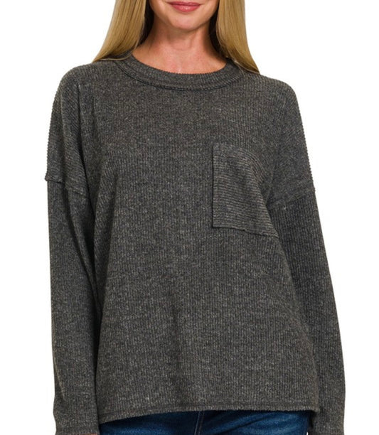 RIBBED BRUSHED MELANGE HACCI SWEATER WITH POCKET