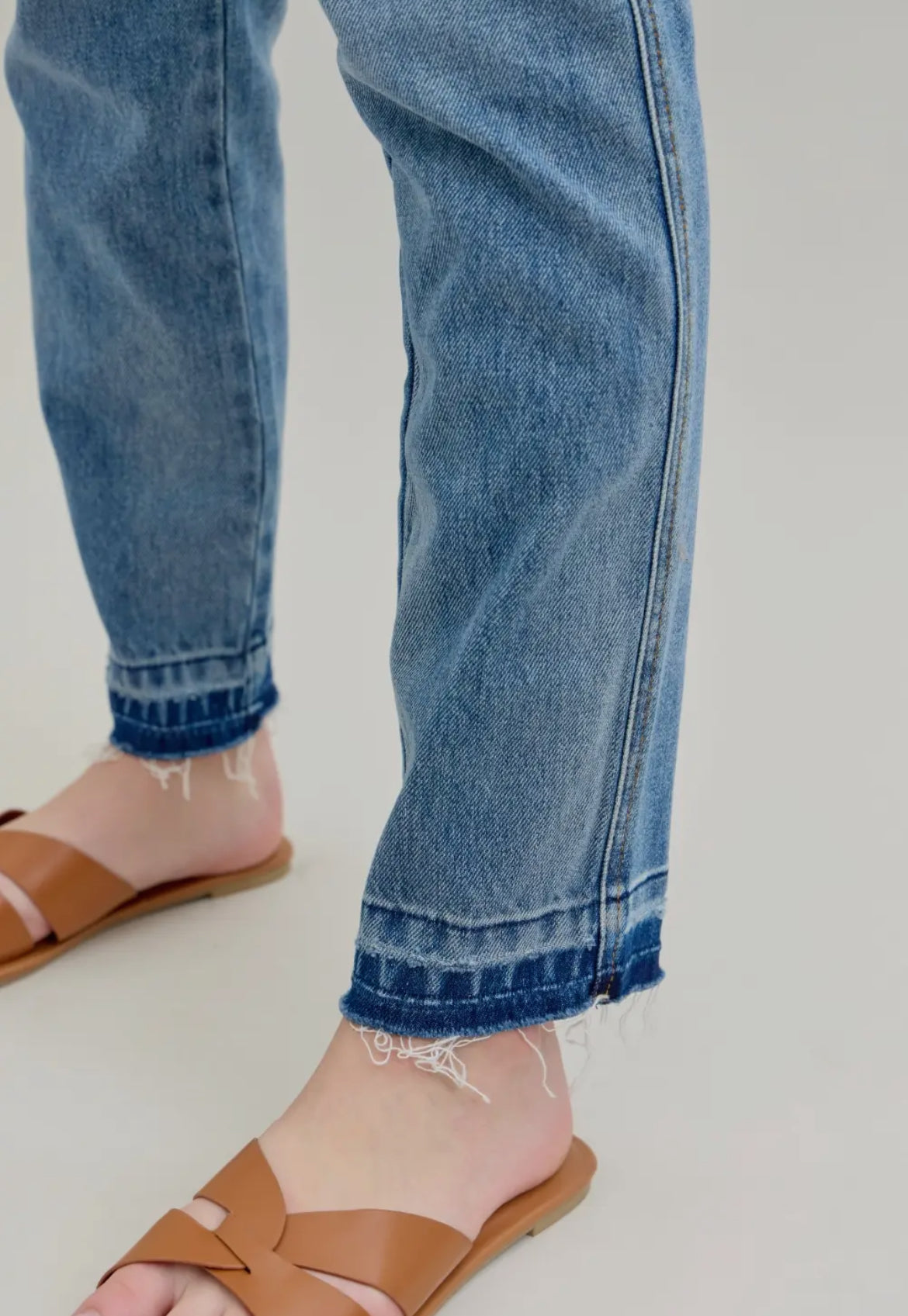 Rigid Magic Release
Hem Judy Blue